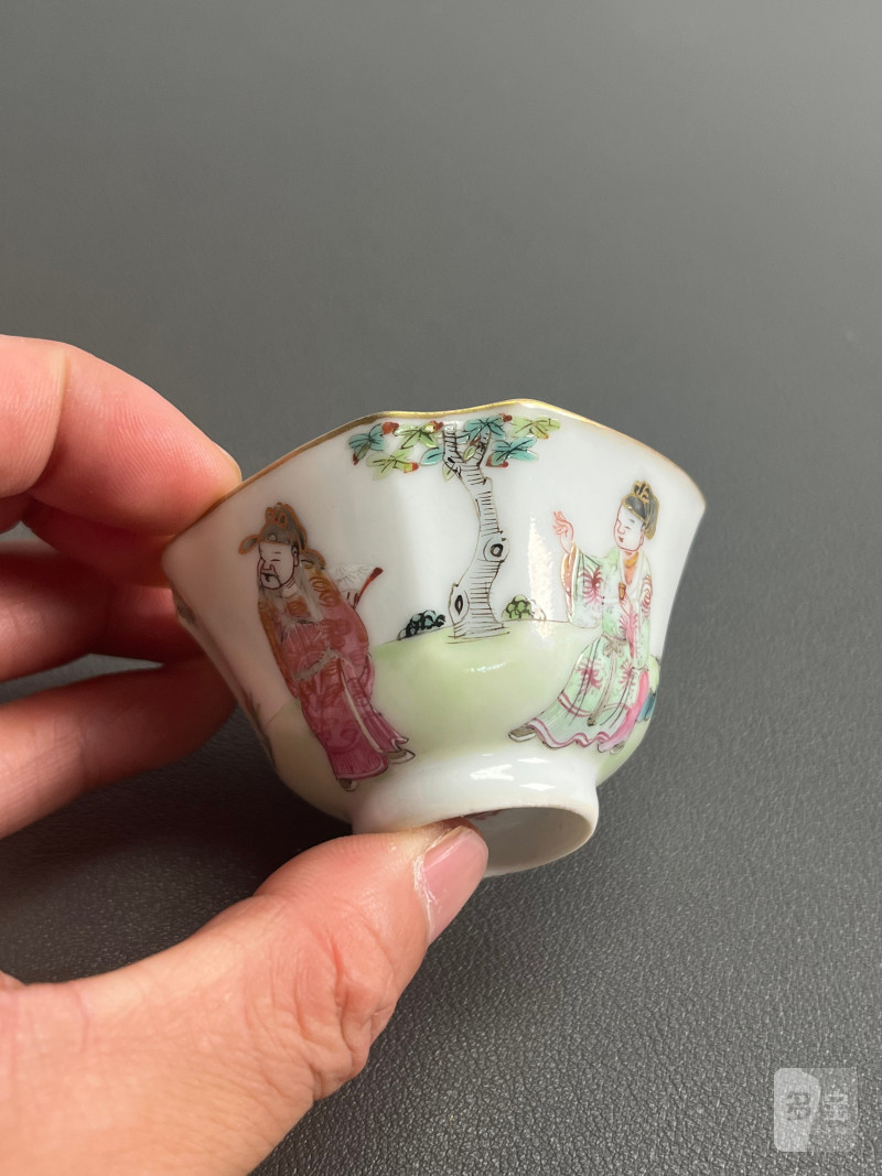 清道光  粉彩“四爱”图倭角杯 - 图9